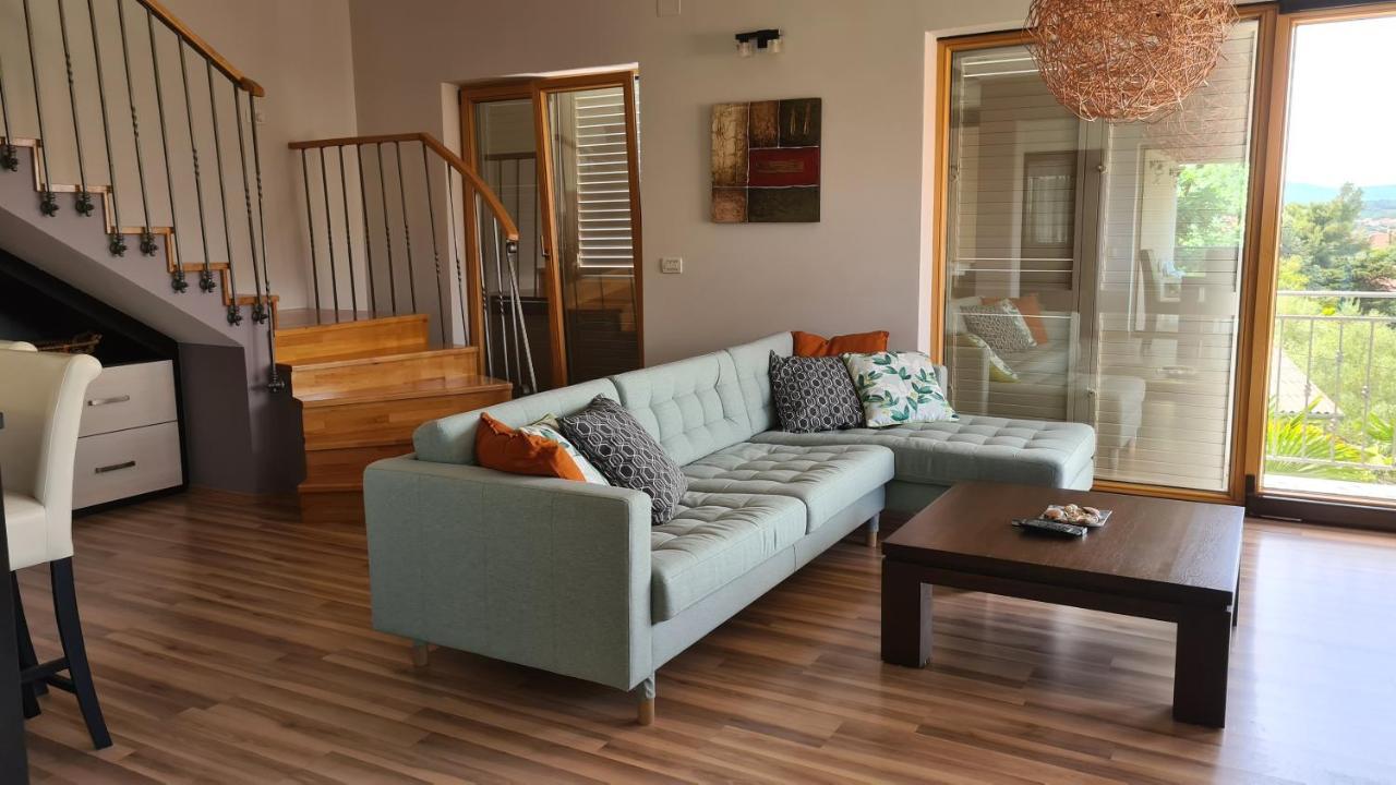 Villa Amalia Apartments Malinska Luaran gambar
