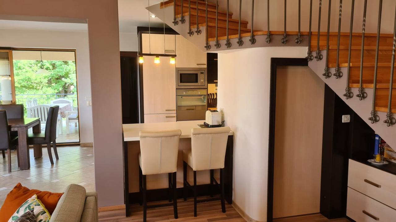 Villa Amalia Apartments Malinska Luaran gambar
